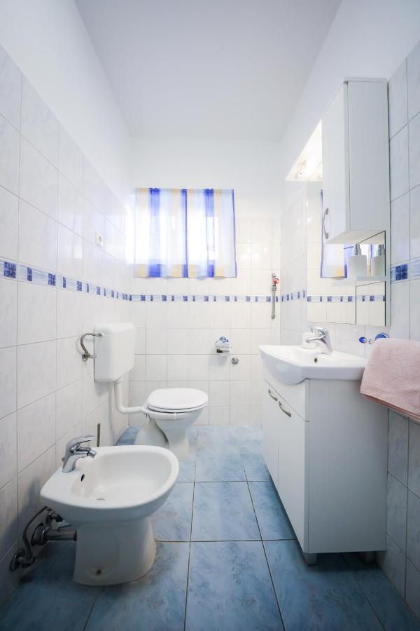 Zara City Center Apartment Bagian luar foto