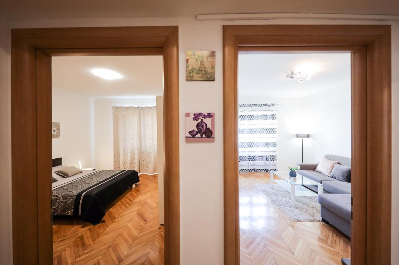 Zara City Center Apartment Bagian luar foto