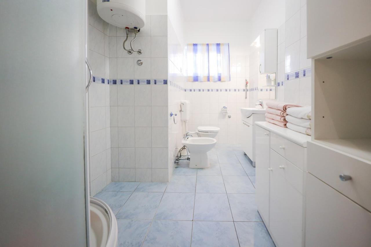 Zara City Center Apartment Bagian luar foto